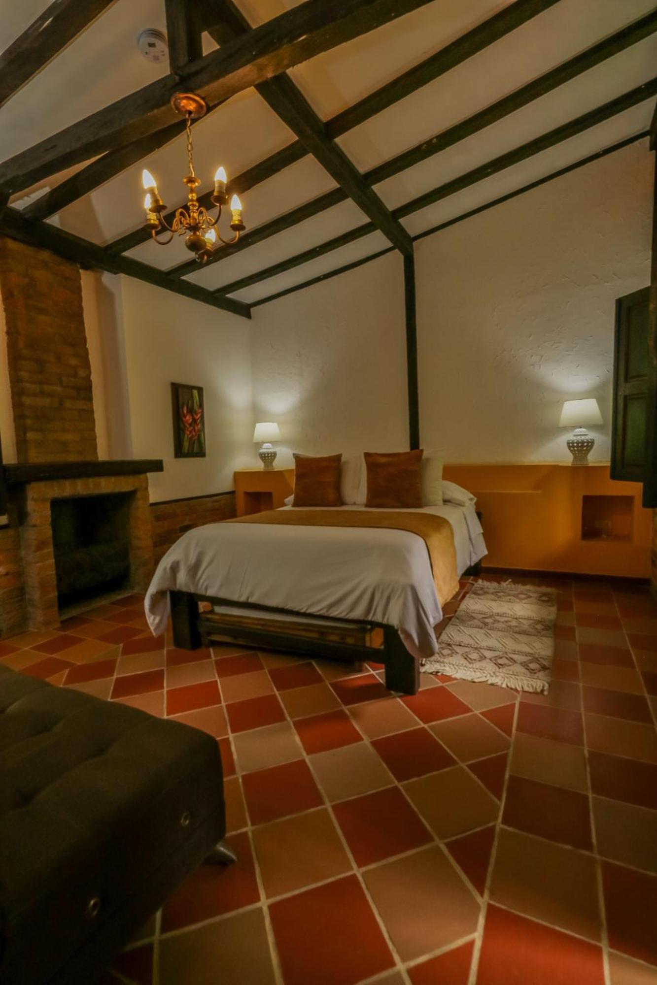 Hotel Visperas Санта-Роса-де-Кабаль Екстер'єр фото
