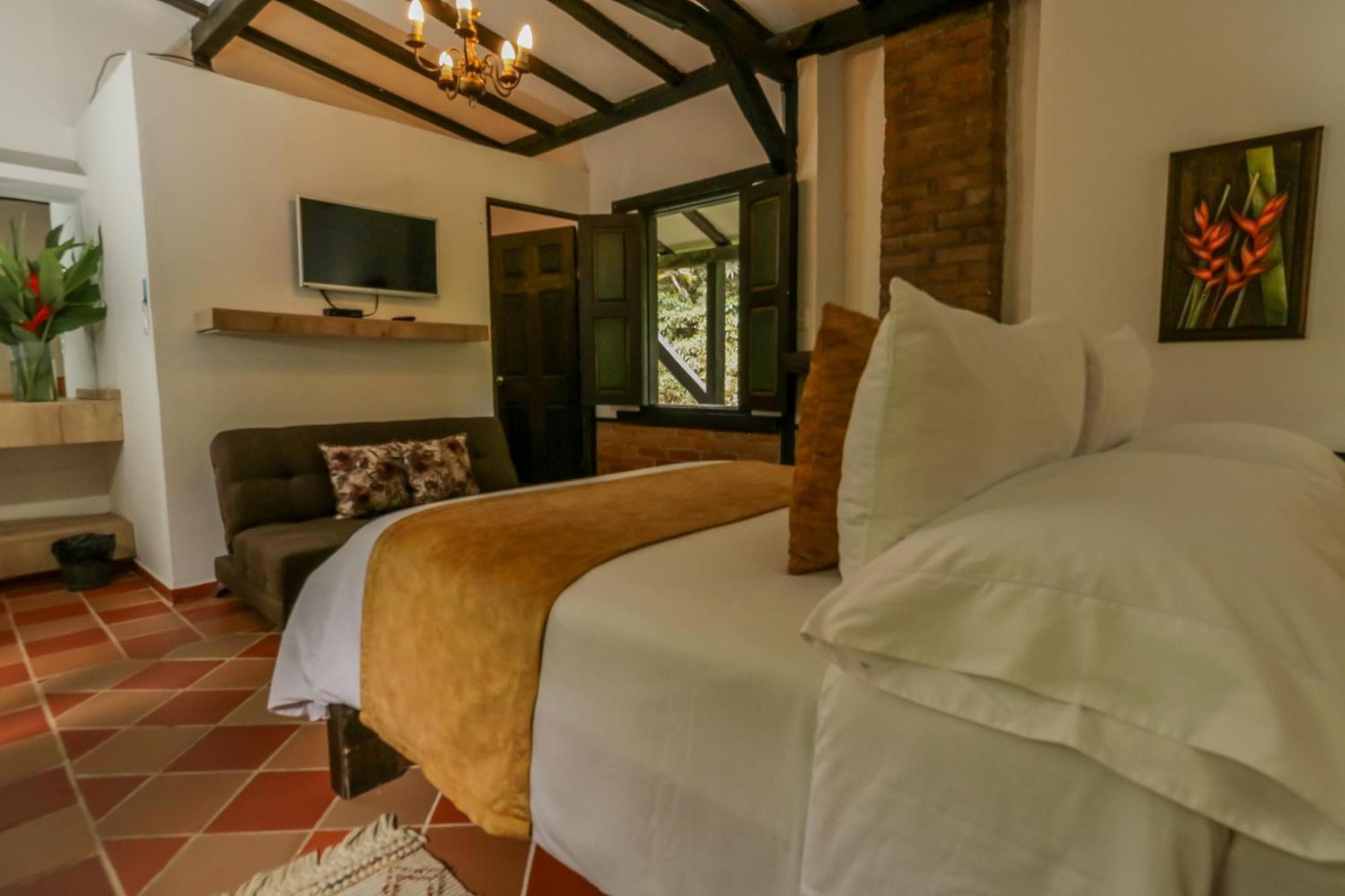 Hotel Visperas Санта-Роса-де-Кабаль Екстер'єр фото
