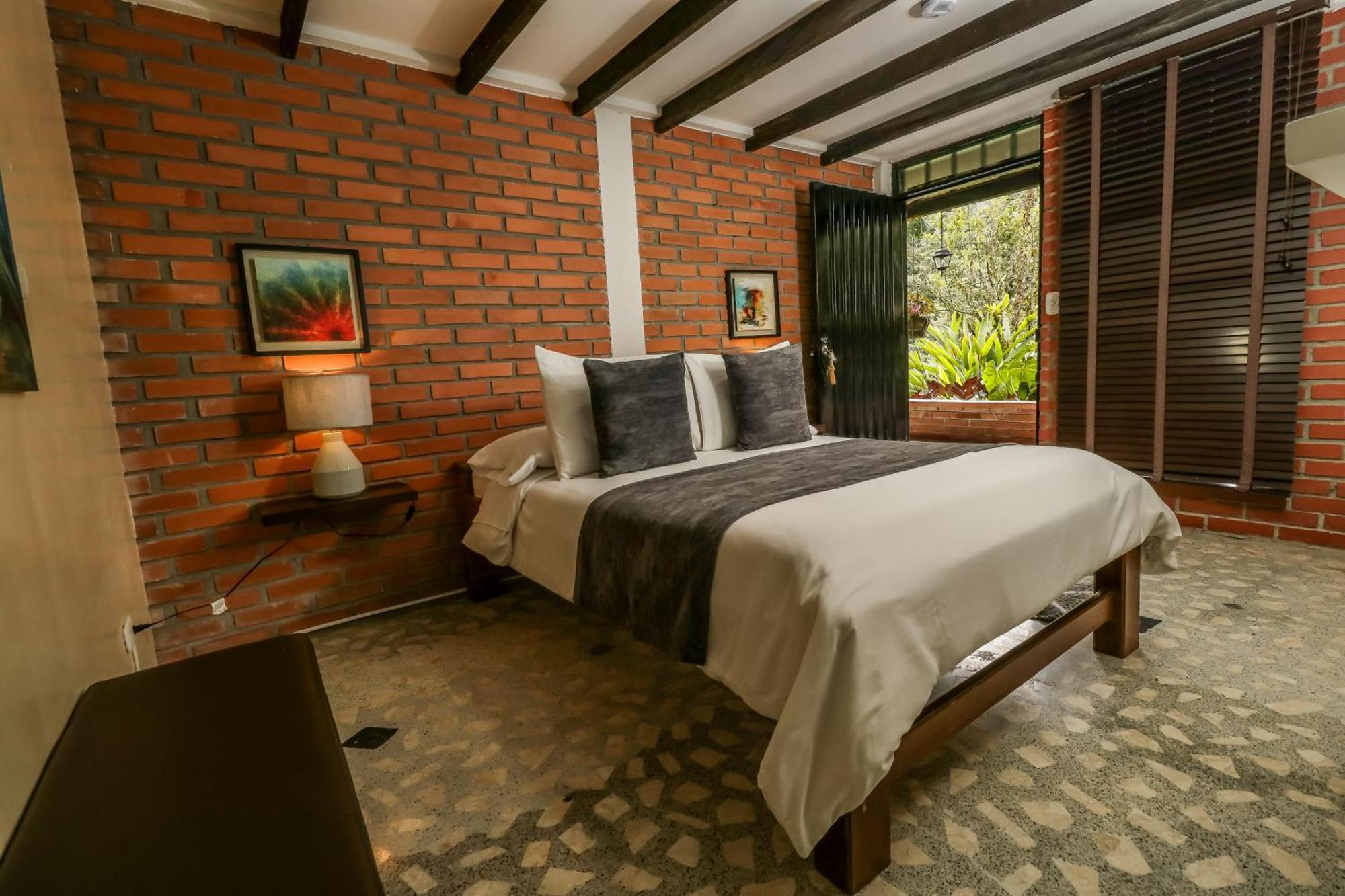 Hotel Visperas Санта-Роса-де-Кабаль Номер фото
